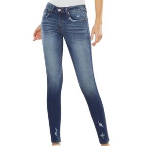 Kancan ‘Molly’ Mid Rise Skinny Jean. Size 24